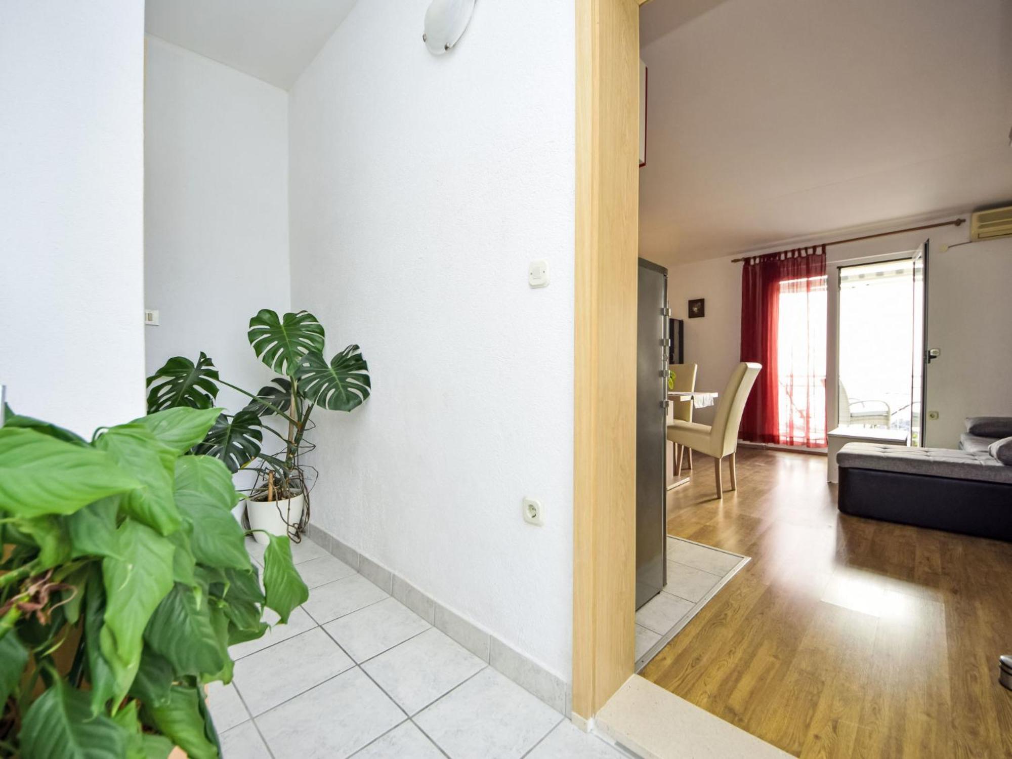Apartment Mira-2 By Interhome Makarska Exterior photo